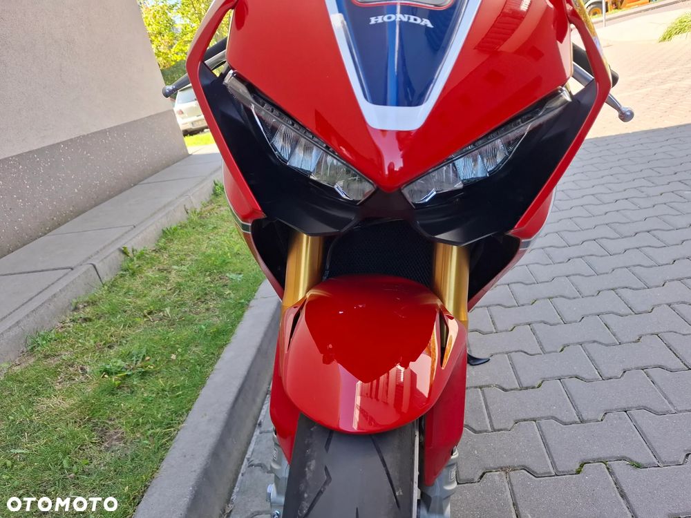 Honda CBR - 23