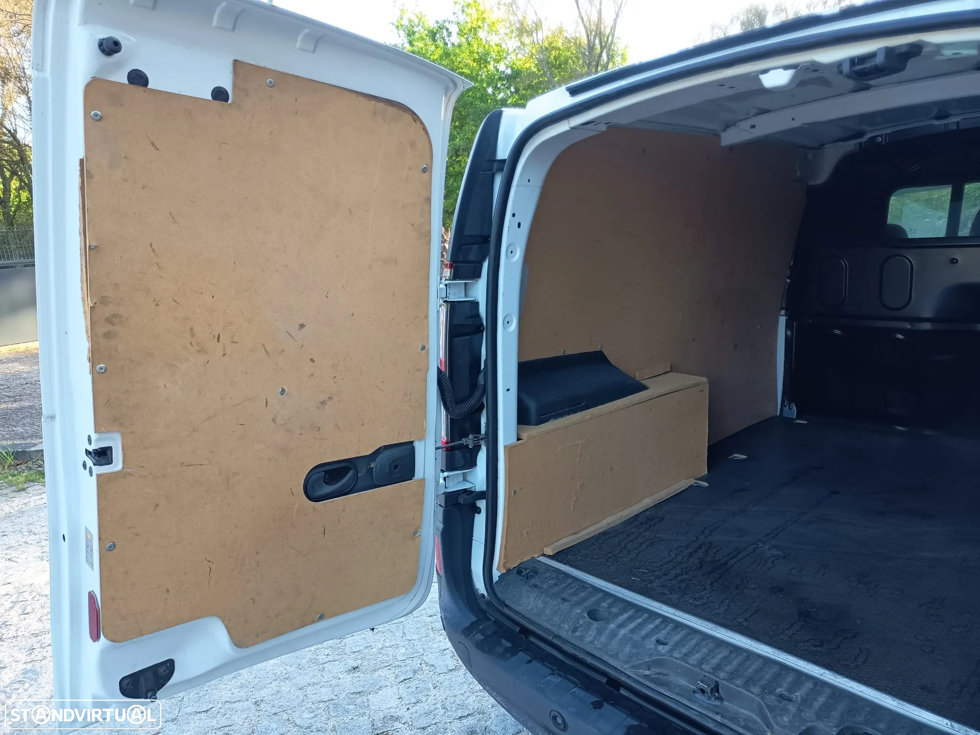 Renault KANGOO MAXI IVA DEDUTÍVEL - 14