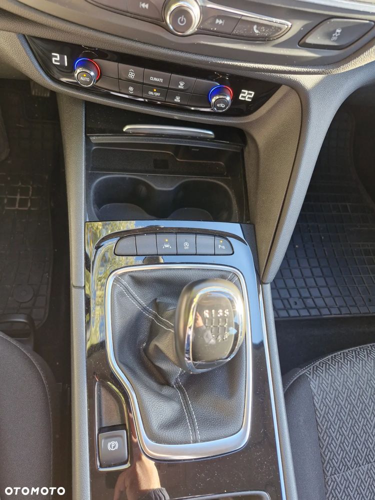 Opel Insignia 1.5 T Enjoy S&S - 15