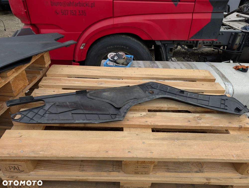 LISTWA OSŁONA MASKOWNICA WANNY PRZÓD TESLA S 100632800E - 4