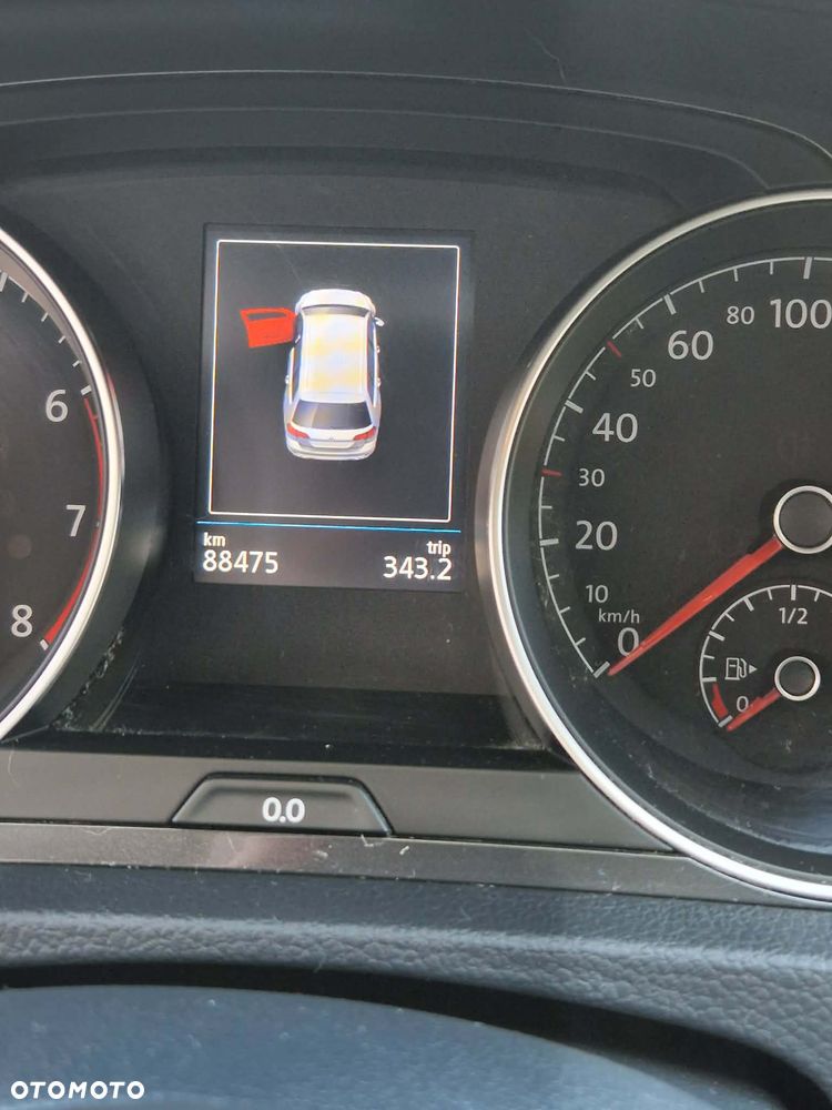Volkswagen Golf 1.4 TSI BMT Comfortline - 26