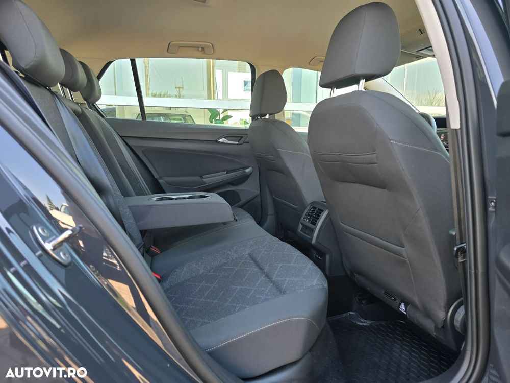 Volkswagen Golf - 13