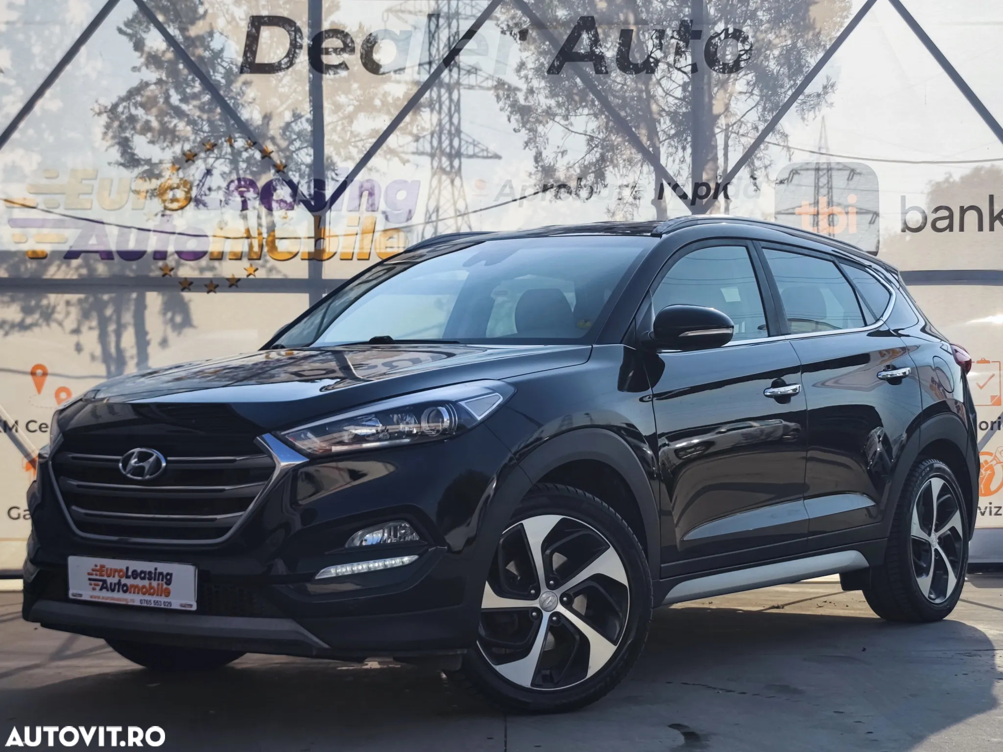 Hyundai Tucson 2.0 CRDI 4WD 8AT Luxury - 2