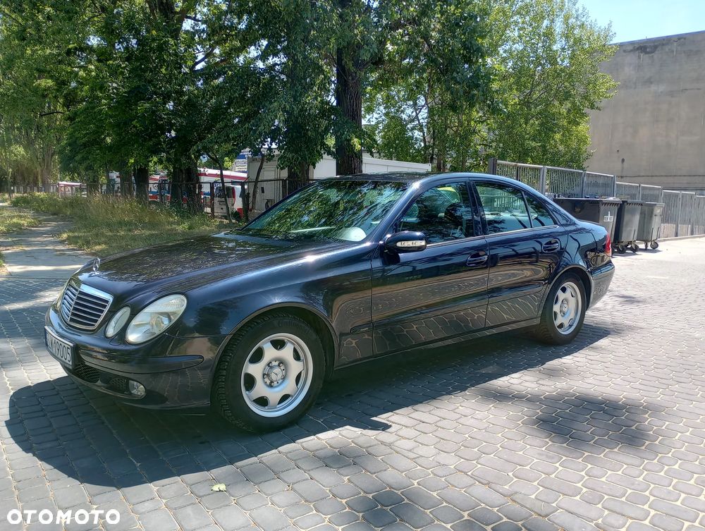 Mercedes-Benz Klasa E 200 Kompressor Automatik Classic - 14