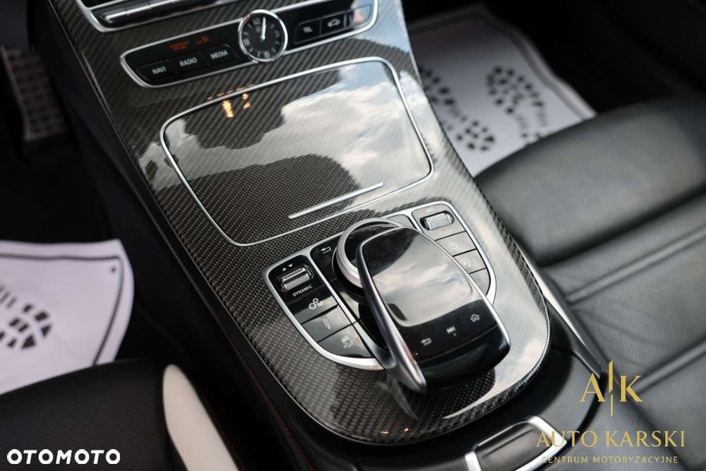 Mercedes-Benz Klasa E - 30