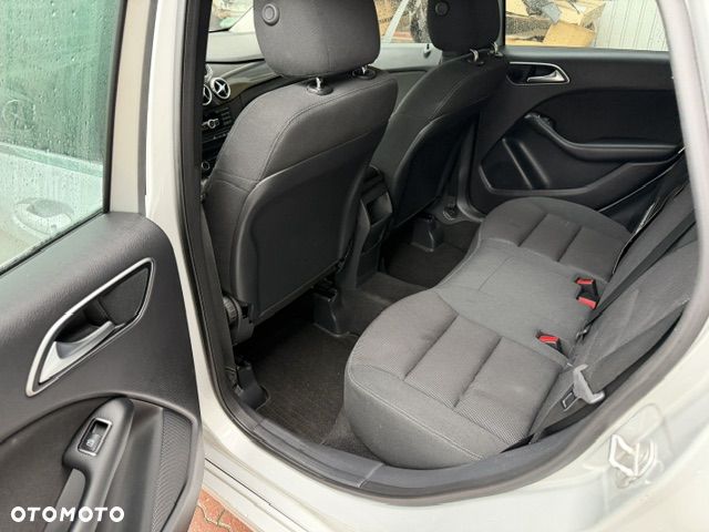 Mercedes-Benz Klasa B 180 CDI (BlueEFFICIENCY) - 7
