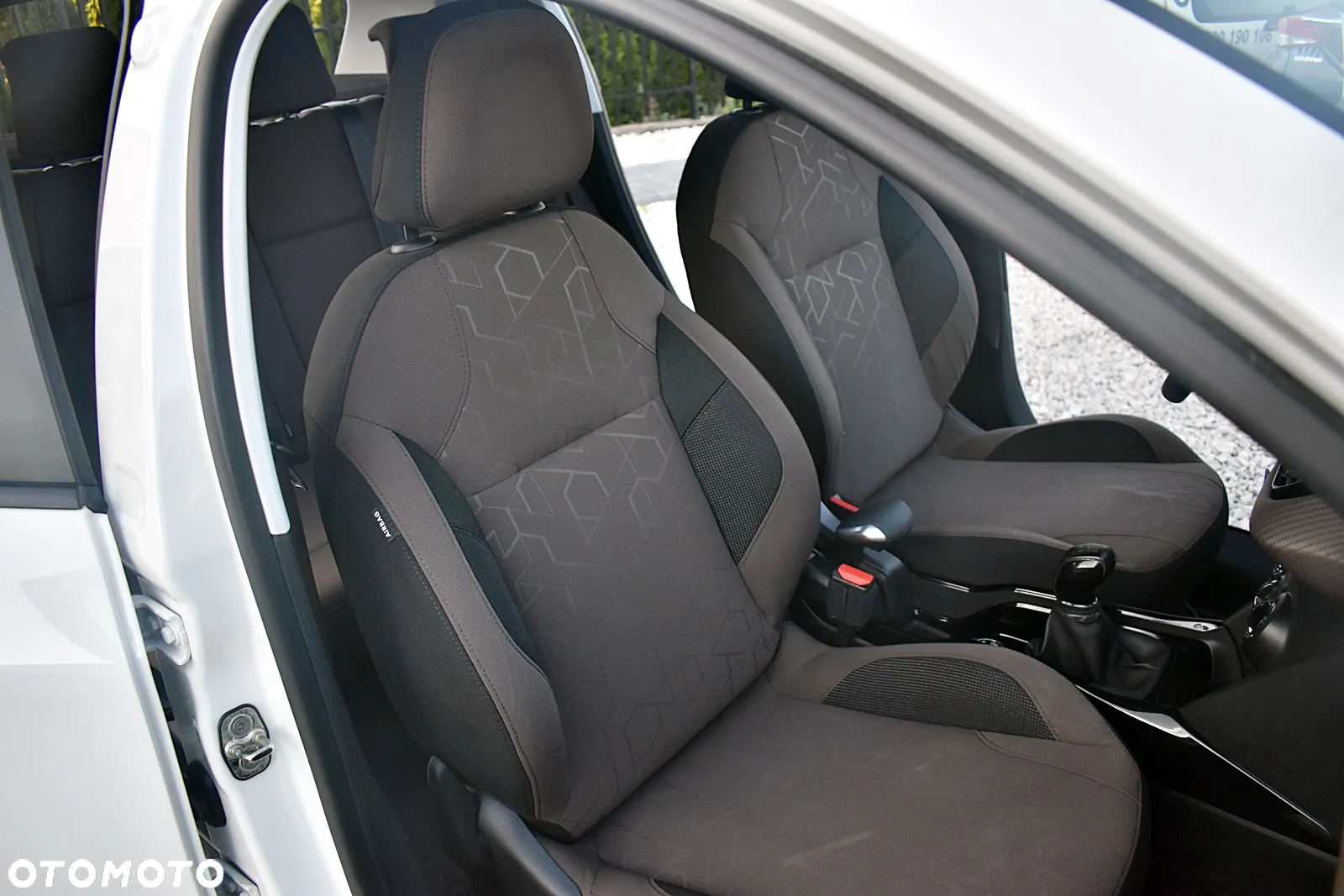 Peugeot 2008 120 VTI Active - 20