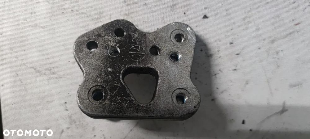 * SUZUKI GSX-R 600\750 mocowanie setu kierowcy PRAWY (1) - 2