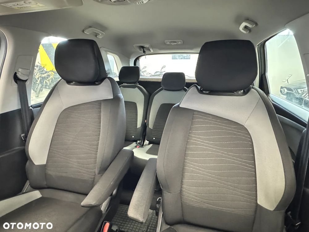 Citroën C4 Picasso - 17