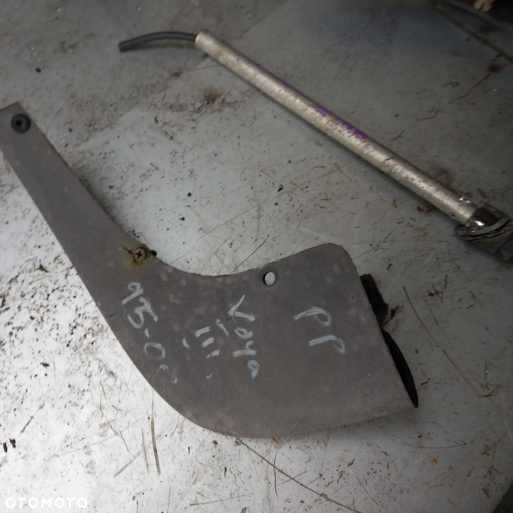 GRAND VOYAGER III 3 nakładka błotnika listwa antena zaślepkabłotnik chrysler voyager III 3 oryginał - 5