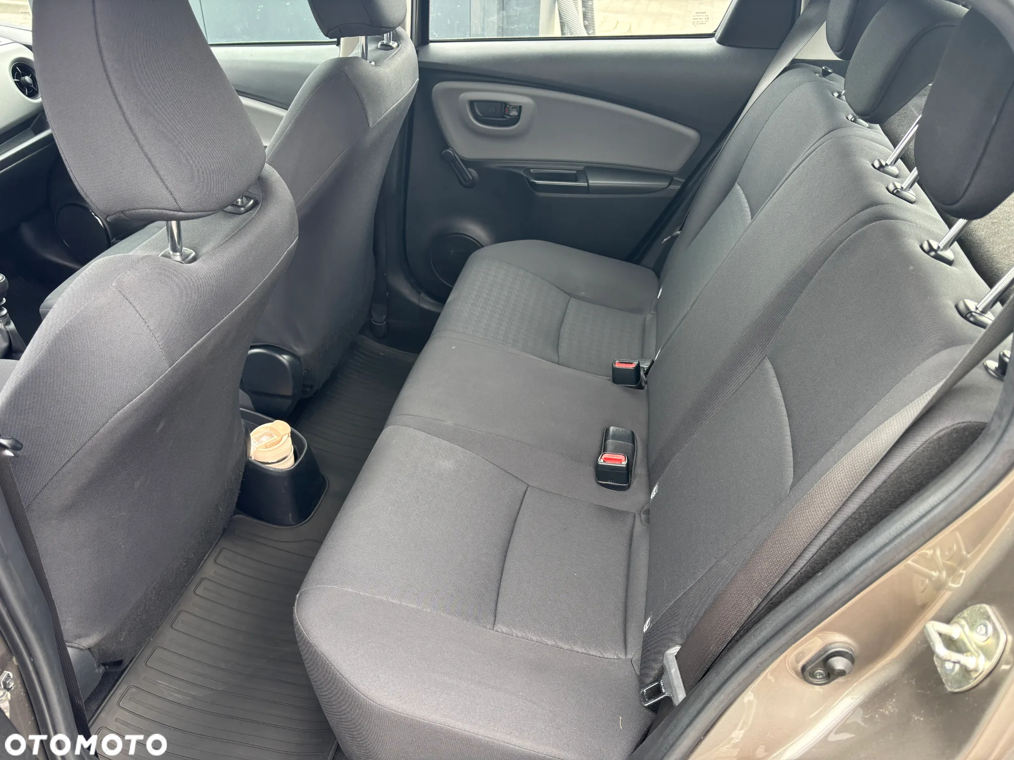 Toyota Yaris 1.5 Active - 10