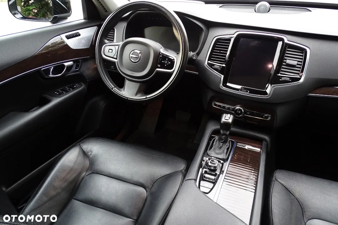 Volvo XC 90 T6 AWD R-Design 7os - 18