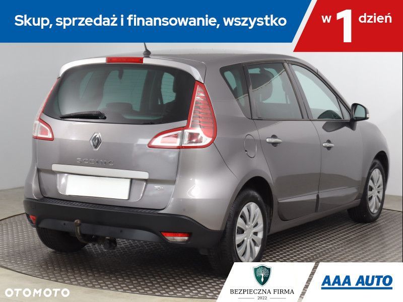 Renault Scenic - 6