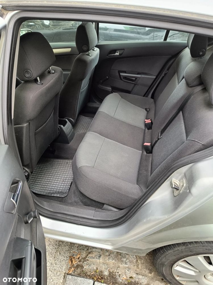Opel Astra 1.3 CDTI Enjoy - 10