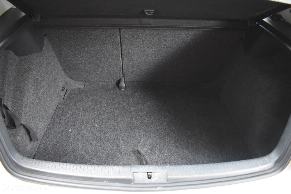 Volkswagen Golf 1.2 TSI BMT Trendline - 21
