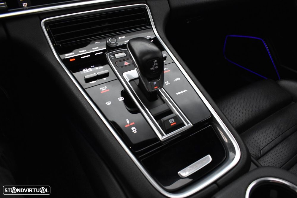 Porsche Panamera Sport Turismo - 43
