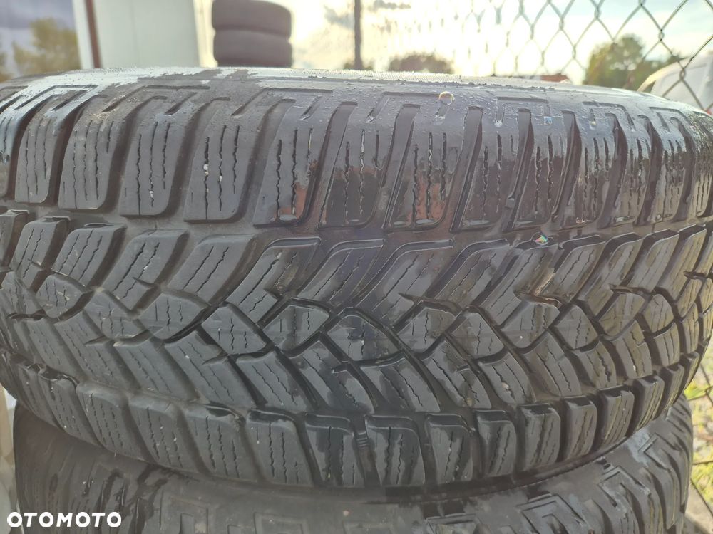 BMW Seria 3 318d DPF - 31