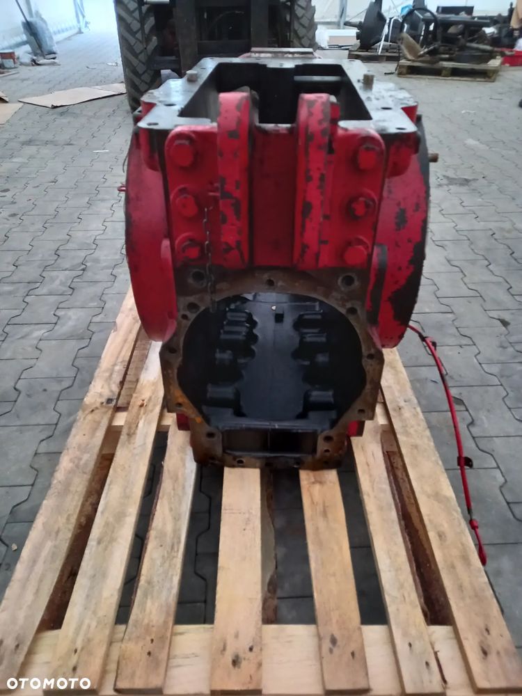 Obudowa korpus mostu tył McCormick TTX X70 XTX200 - 7