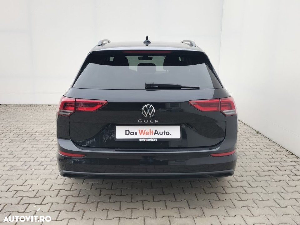 Volkswagen Golf - 6
