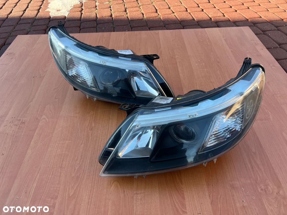 LAMPA PRZÓD PRZEDNIA LEWA PRAWA SAAB 93 II 12770143 12770144 1EL00960605 1EL00960606 - 1