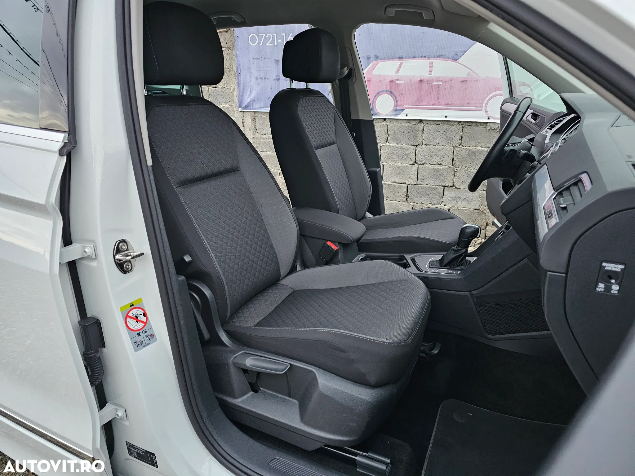 Volkswagen Tiguan 2.0 TDI SCR DSG R-Line - 27