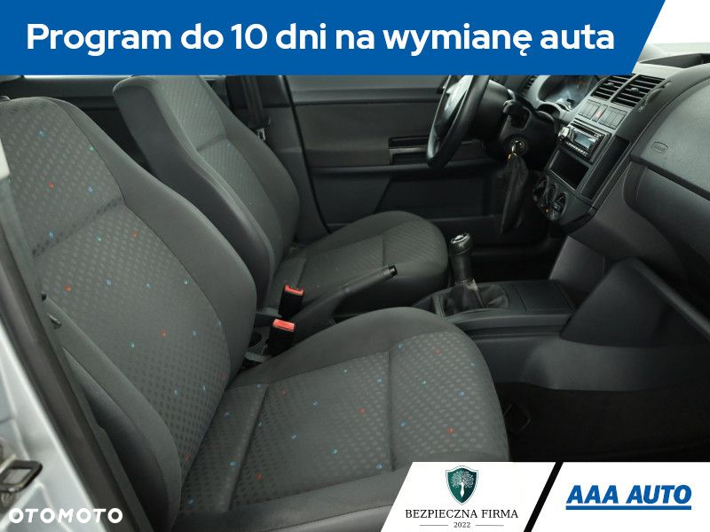 Volkswagen Polo - 8