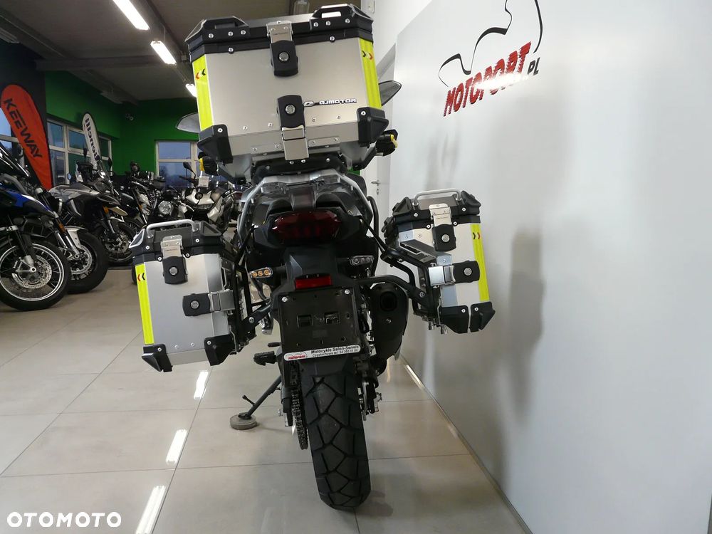 QJMOTOR SVT 650X - 17