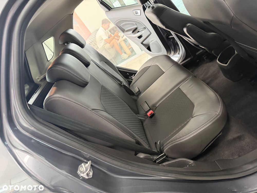 Ford EcoSport - 24
