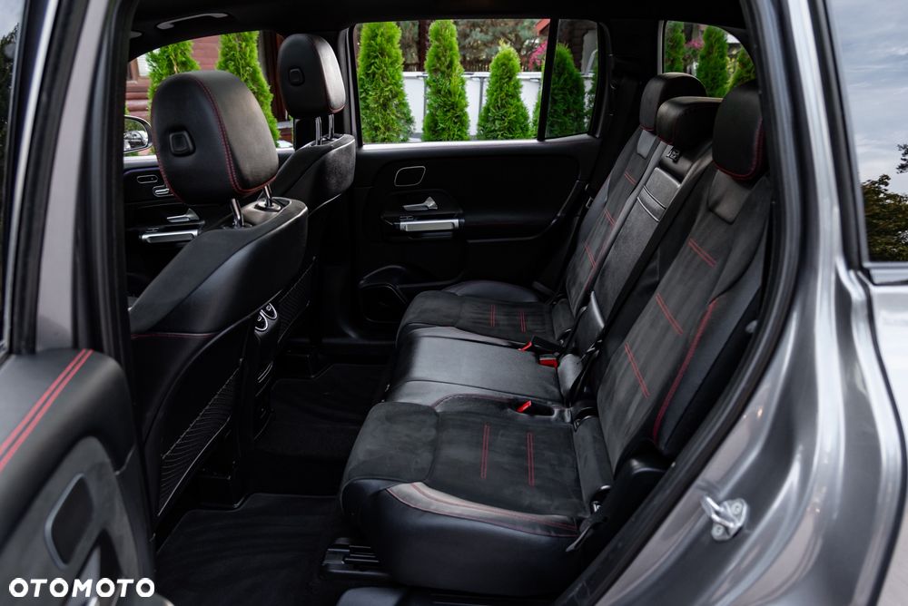 Mercedes-Benz GLB 250 4-Matic AMG Line 8G-DCT - 18
