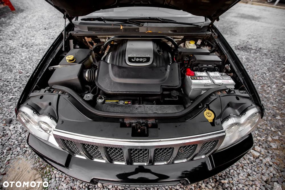 Jeep Grand Cherokee 5.7 V8 HEMI Automatik Overland - 15
