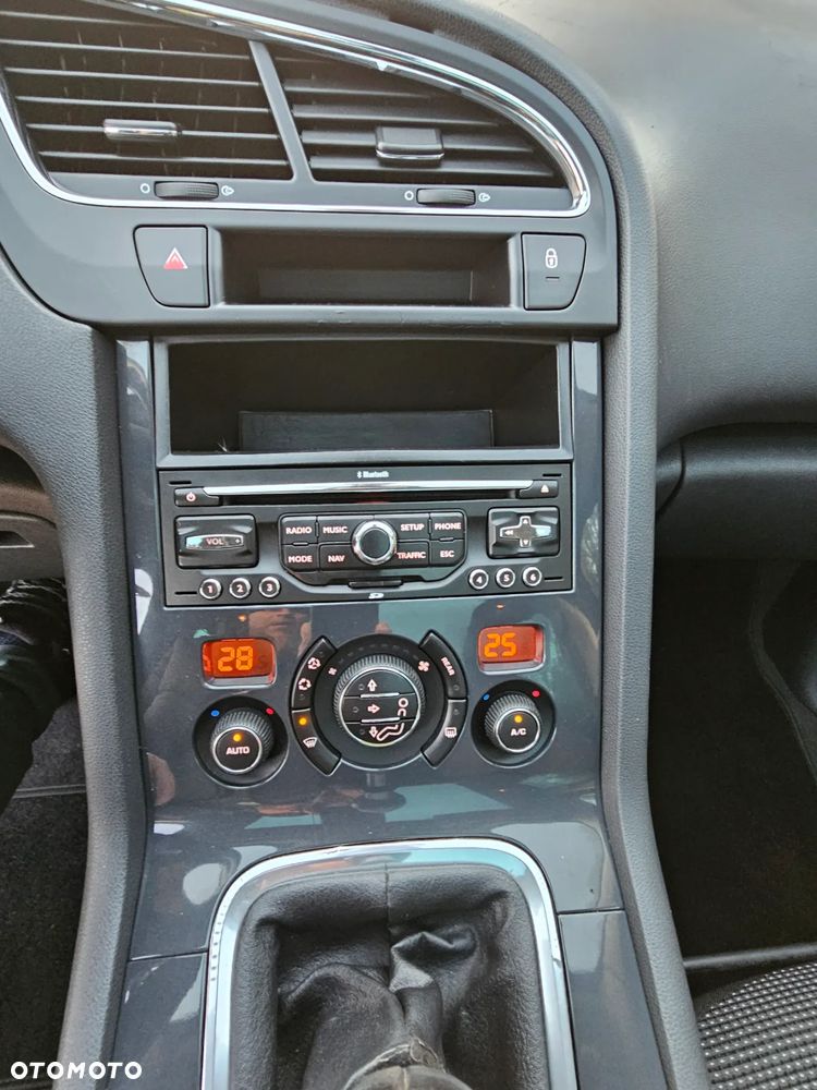 Peugeot 5008 - 19