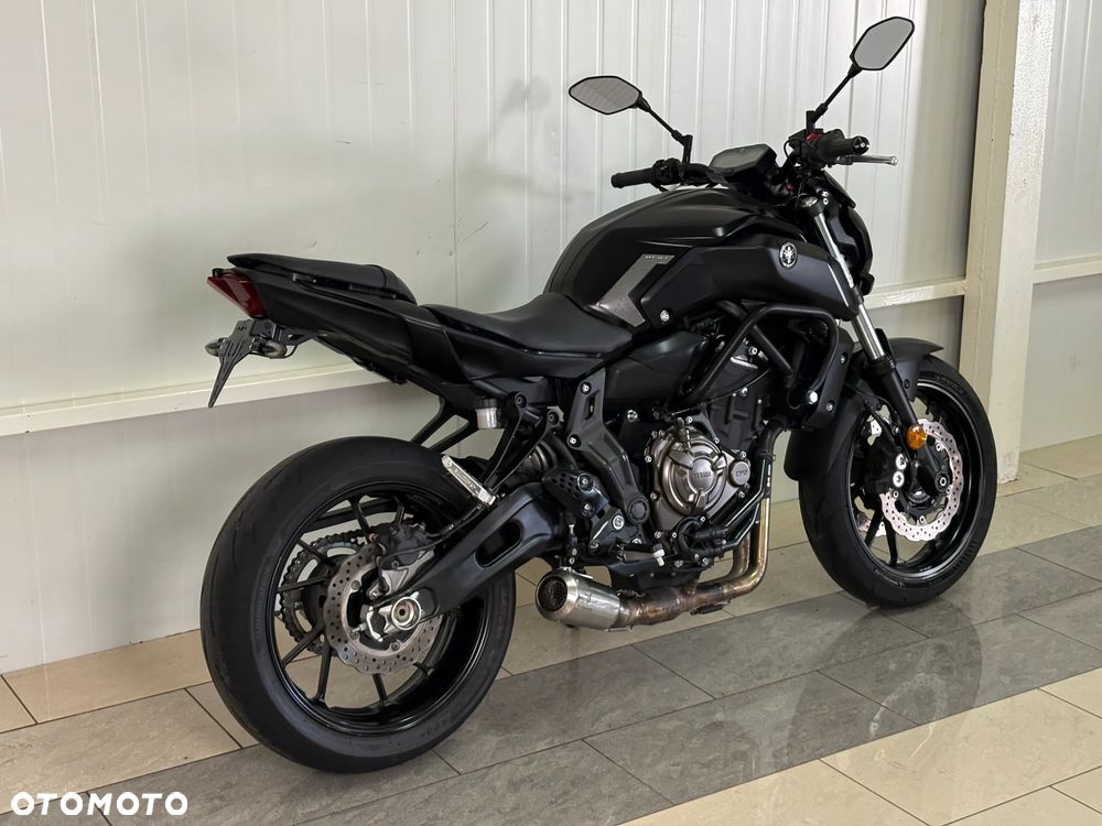 Yamaha MT - 4