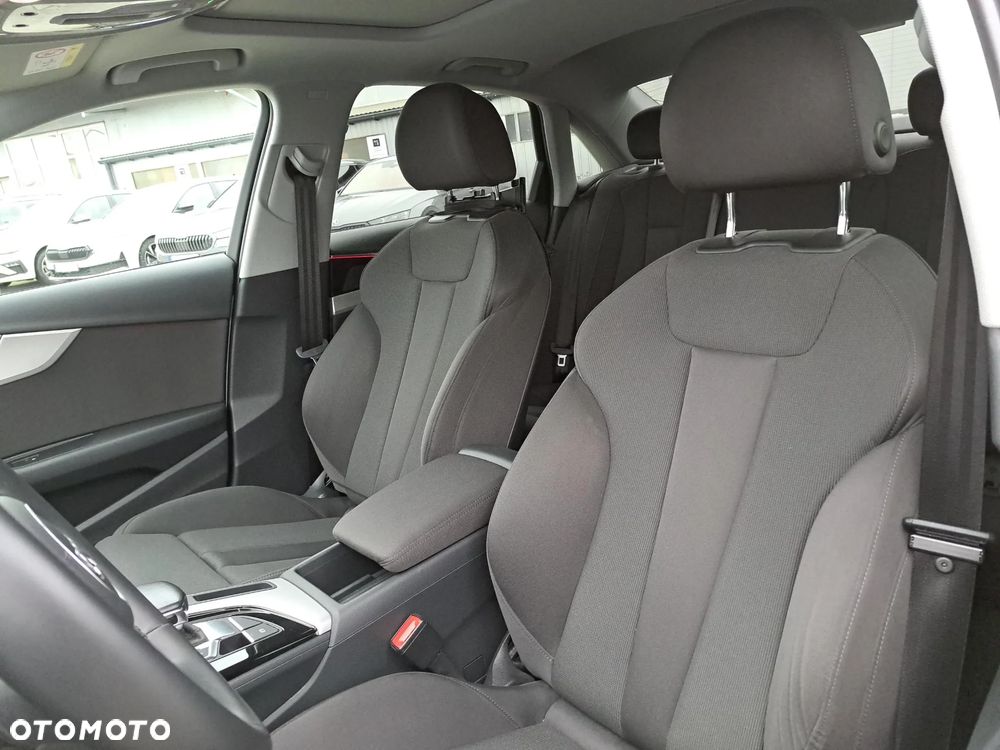 Audi A4 Limousine 35 TFSI S tronic - 10