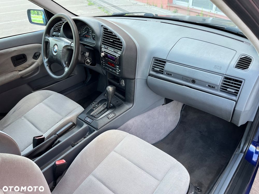 BMW Seria 3 - 25