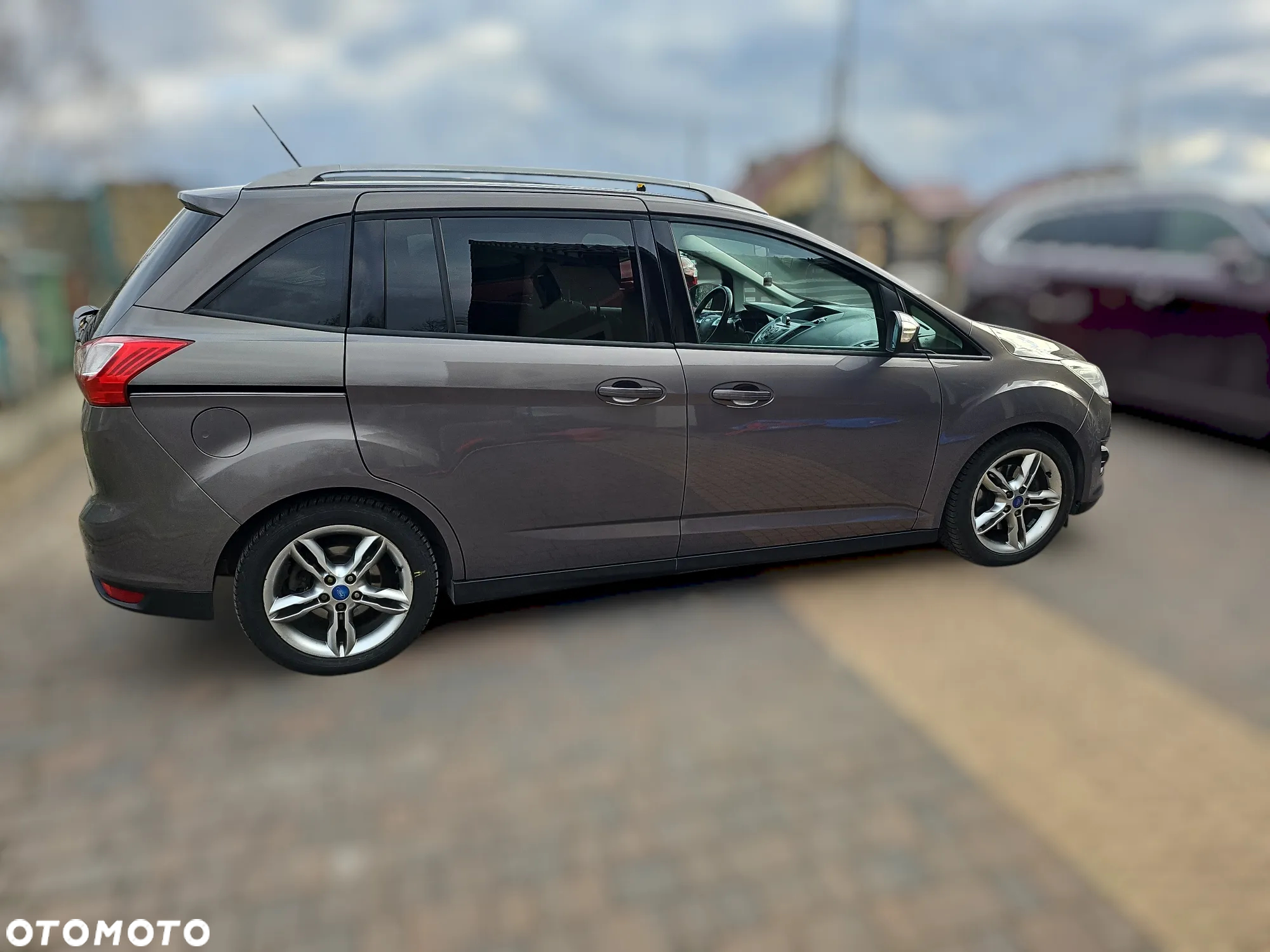Ford Grand C-MAX - 7