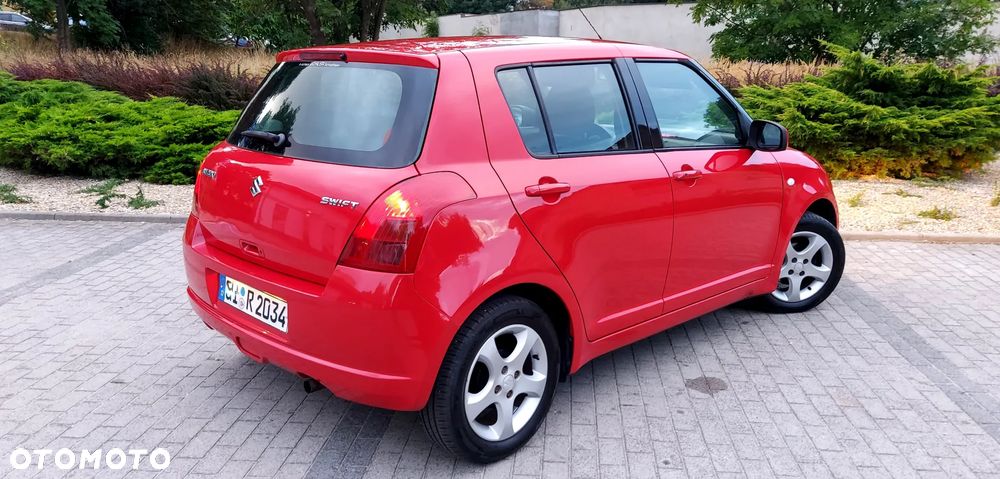 Suzuki Swift 1.3 Limited 25 - 17