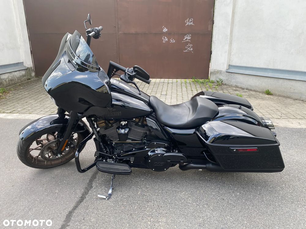 Harley-Davidson Touring Street Glide - 1