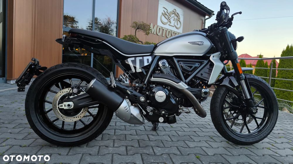 Ducati Scrambler - 10