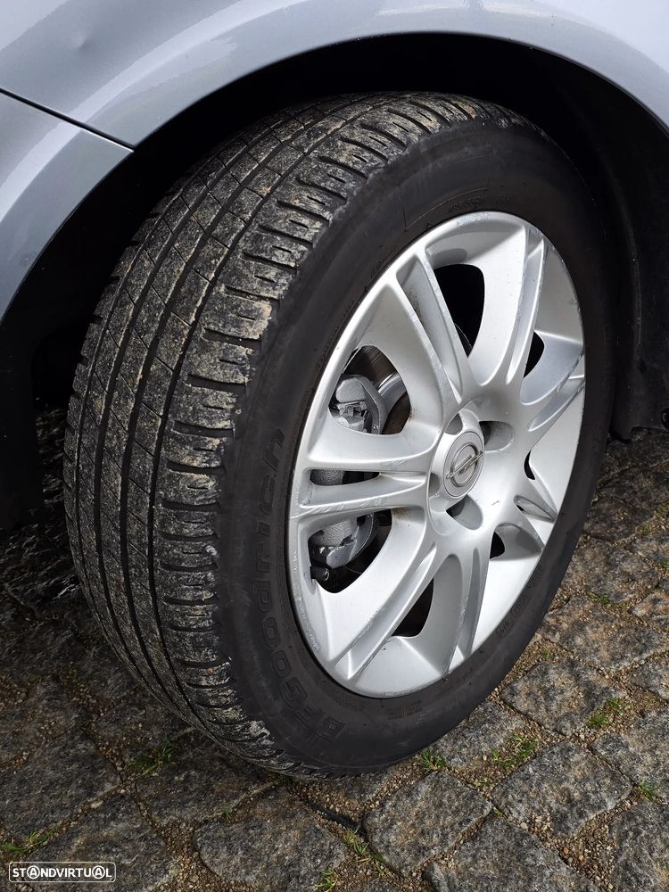 Opel Corsa 1.2 Enjoy - 15