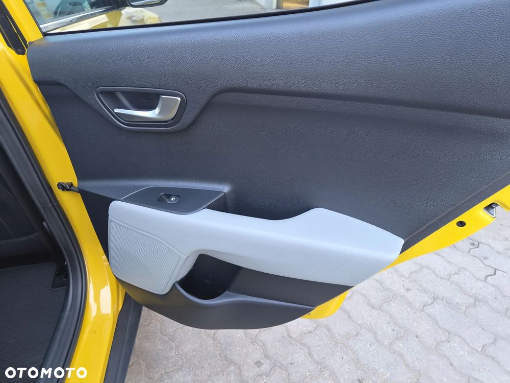 Kia Stonic 1.0 T-GDI MHEV L Business Line DCT - 26