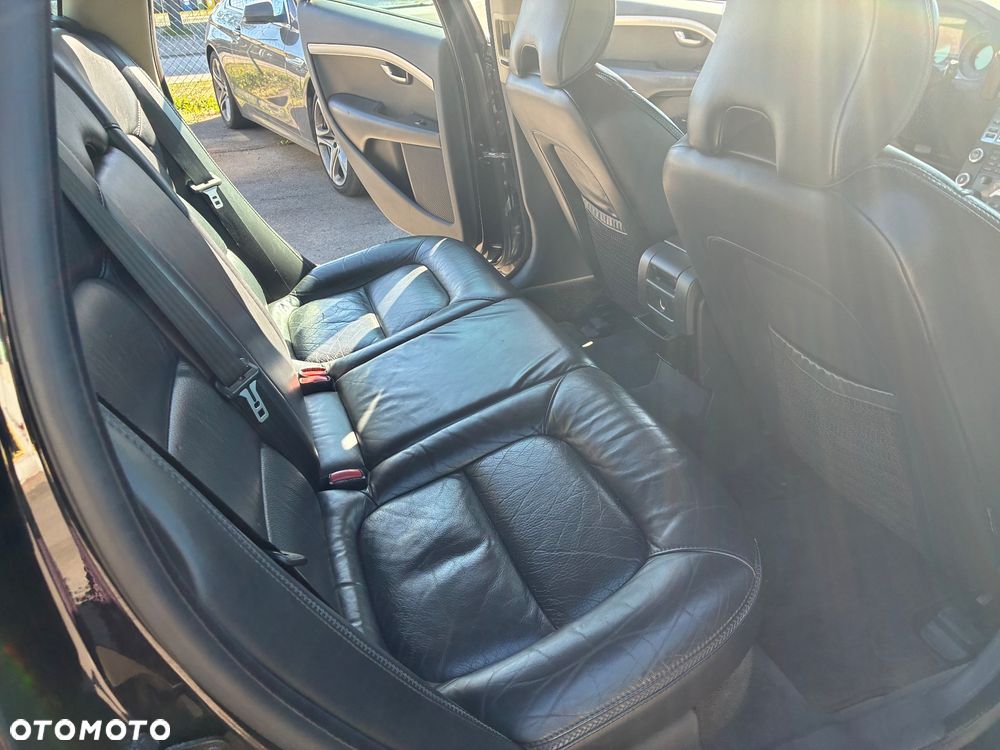 Volvo XC 70 D5 AWD Momentum - 12