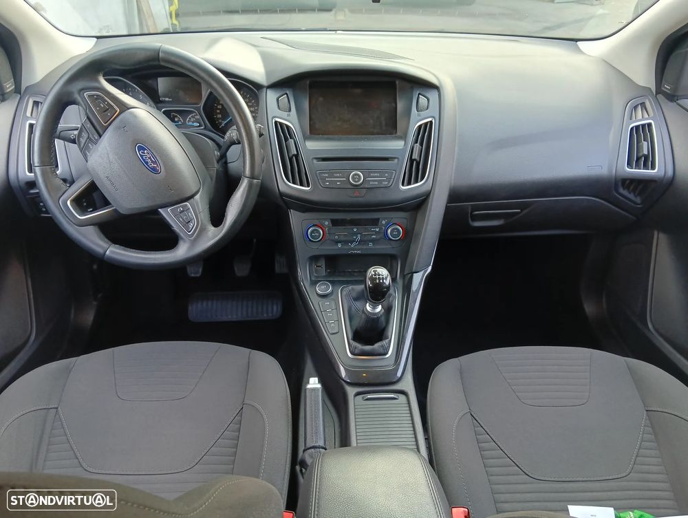 Ford Focus SW 1.0 SCTi Titanium Best - 29