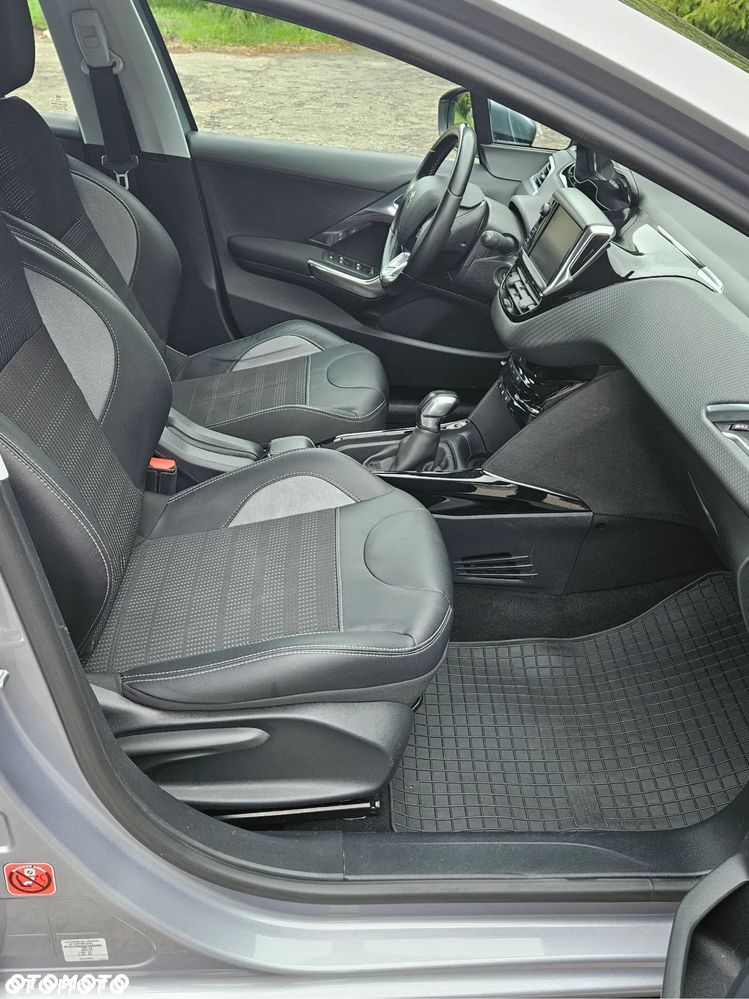 Peugeot 2008 - 5