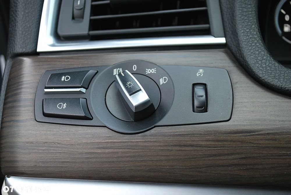 BMW Seria 5 - 33
