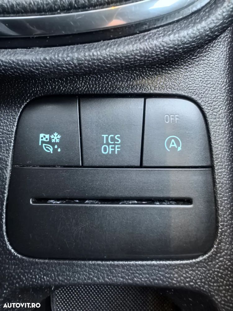 Ford Fiesta 1.0 EcoBoost Titanium - 25