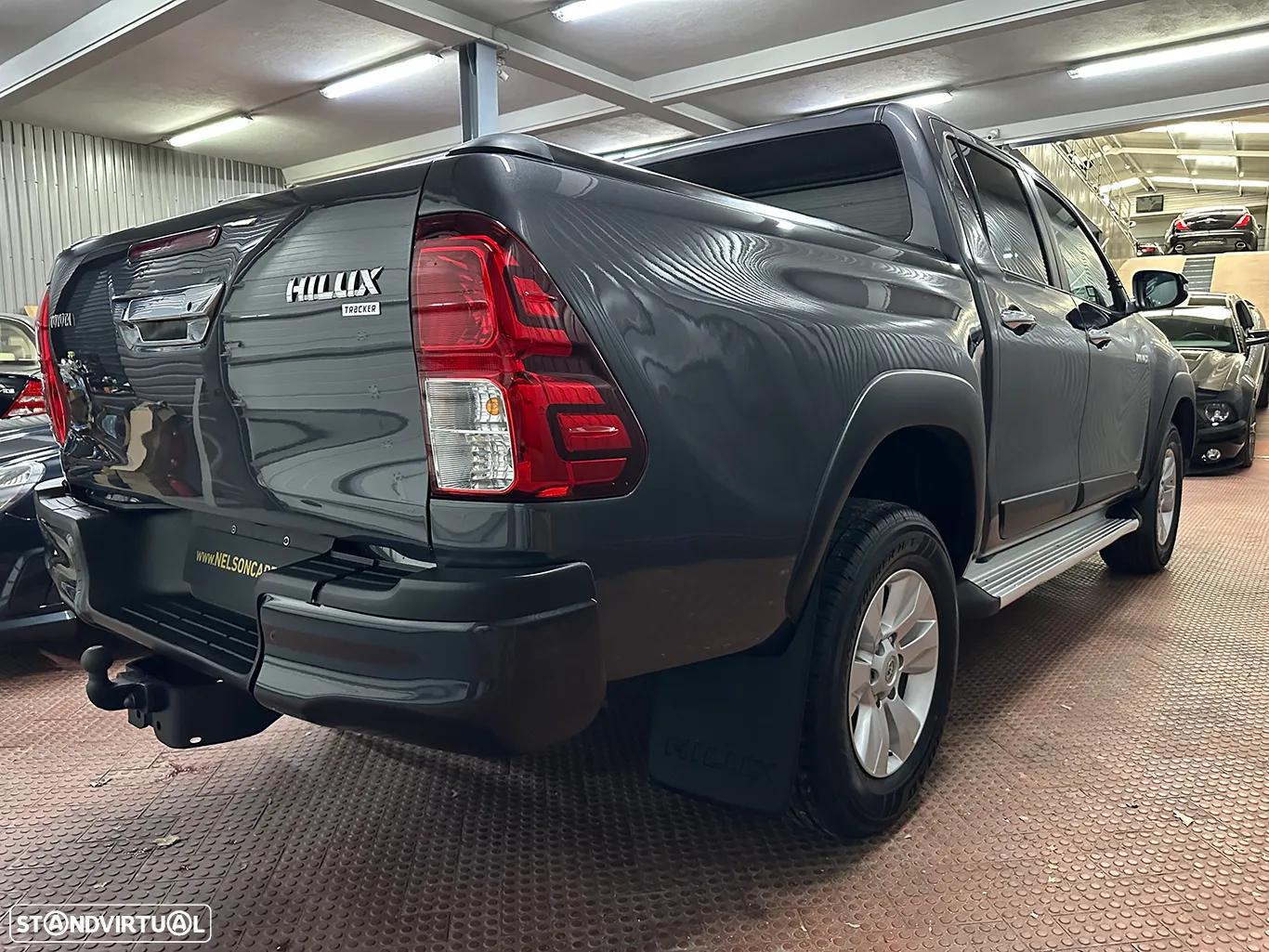 Toyota Hilux 2.4 D-4D 2WD CD Tracker - 7