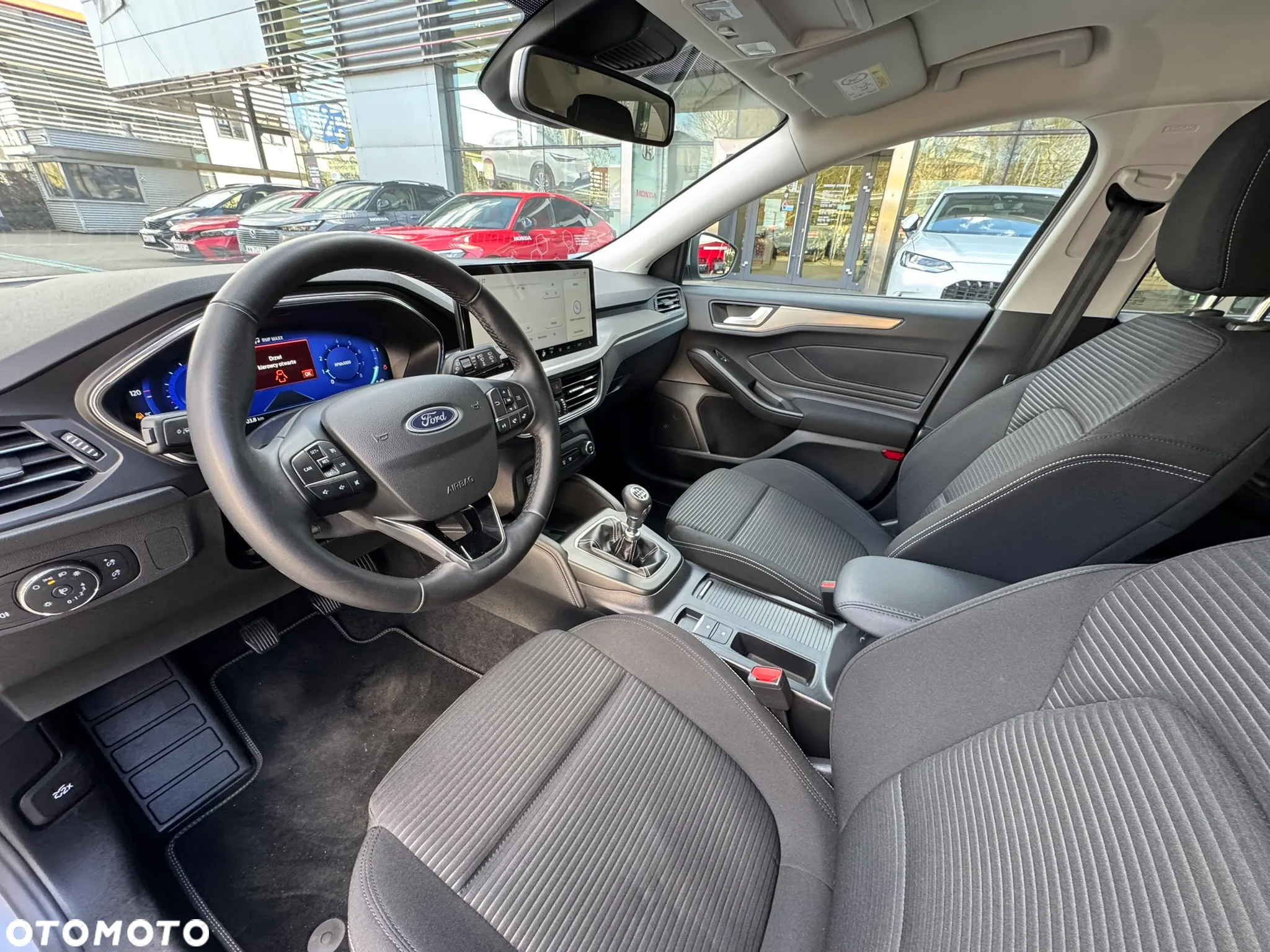Ford Focus 1.0 EcoBoost Titanium X - 12