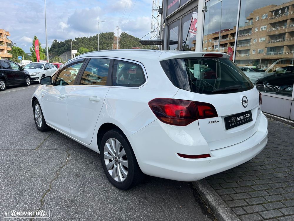Opel Astra Sports Tourer 1.7 CDTi Cosmo - 4