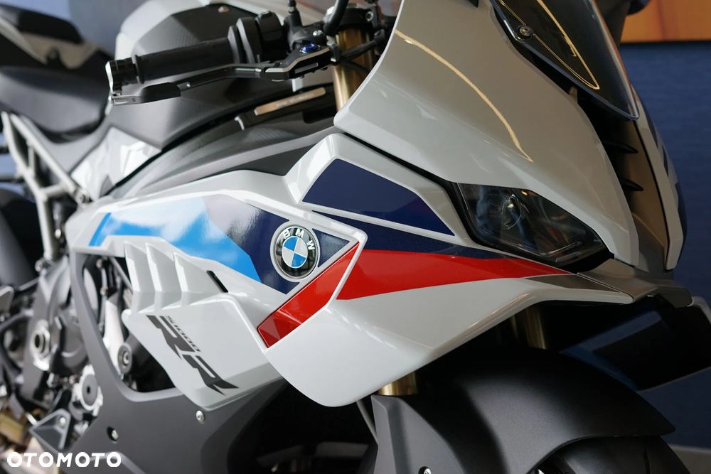 BMW S - 27