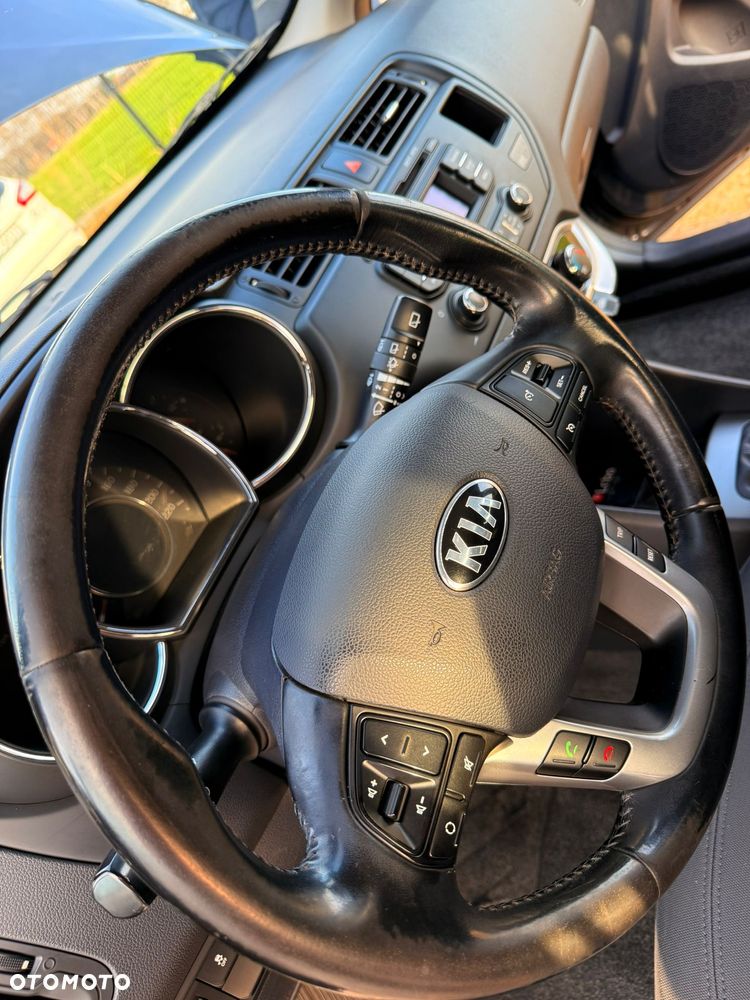 Kia Rio 1.1 CRDI Attract - 6